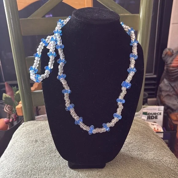 Vintage Clear Plastic Beaded Bracelet/Necklace (set of 2 pairs of earrings) Set - Picture 7 of 16